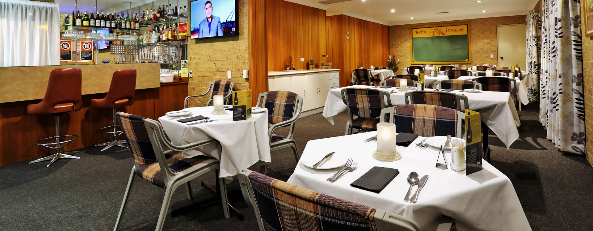 Guests are invited to dine at the very popular Traders Restaurant, which is licensed and on premises.